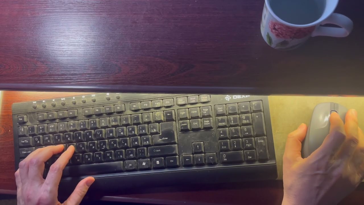 Keyboard Typing from Above | Soft Focus Ambience