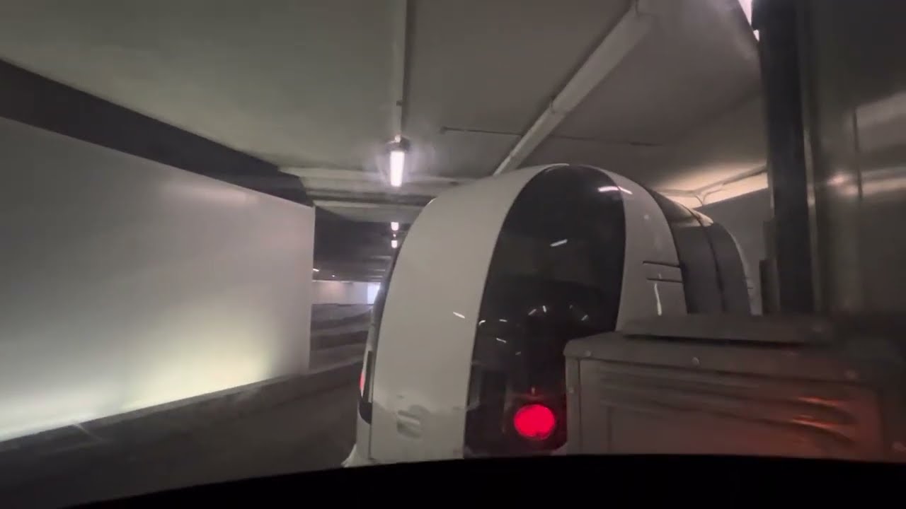 Heathrow Pods - Terminal 5 to Business Parking B and back
