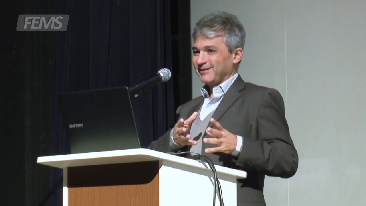 Transe Mediúnico, palestra proferida por Décio Iandoli Júnior