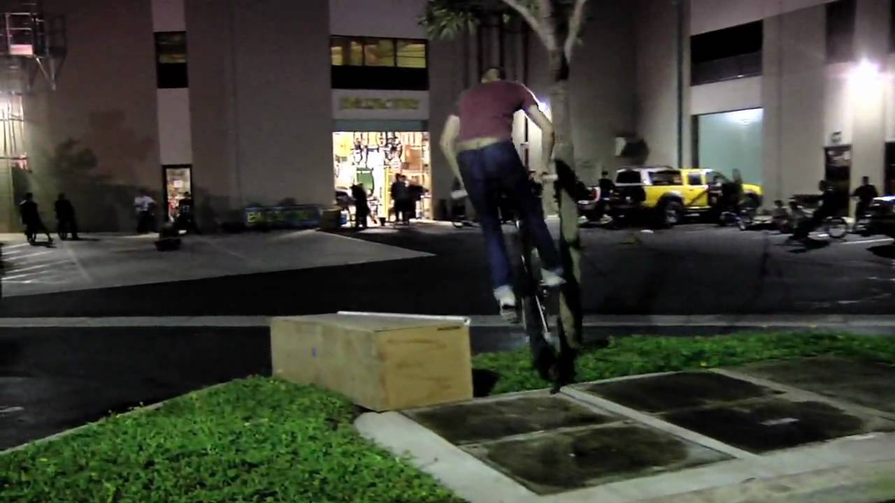 united bmx bike co : bike factory honolulu demo : this is united on the road