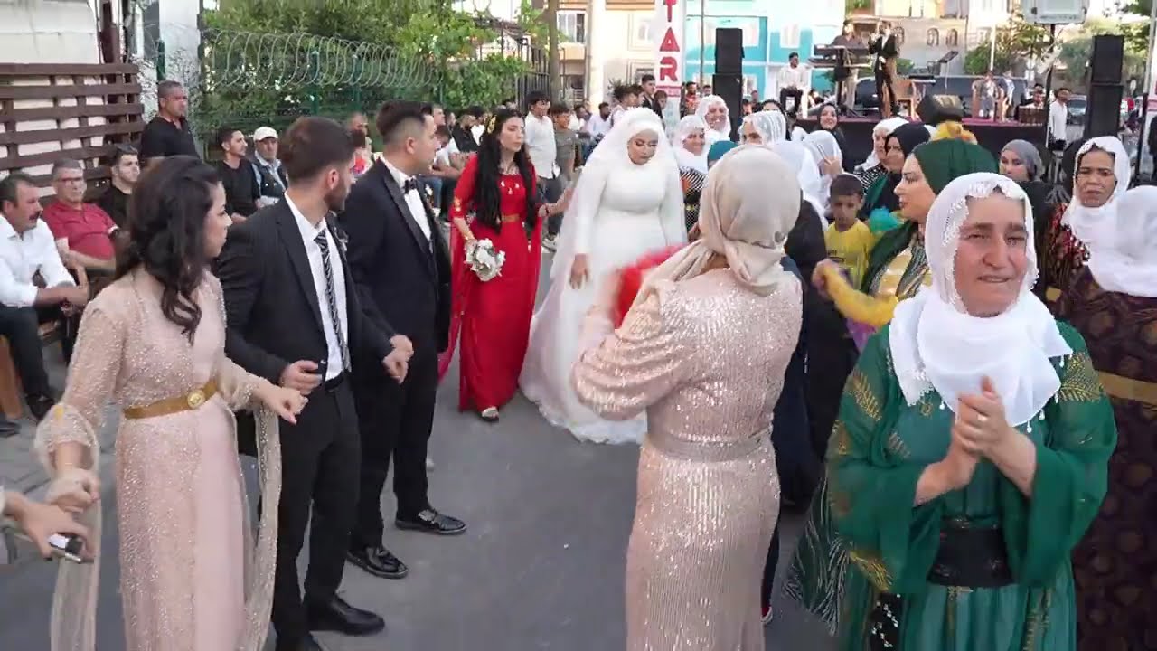 Ko&ccedil; & Şimşek Ailesi Gizem ve Hacı &Ccedil;ifti D&uuml;ğ&uuml;n T&ouml;reni