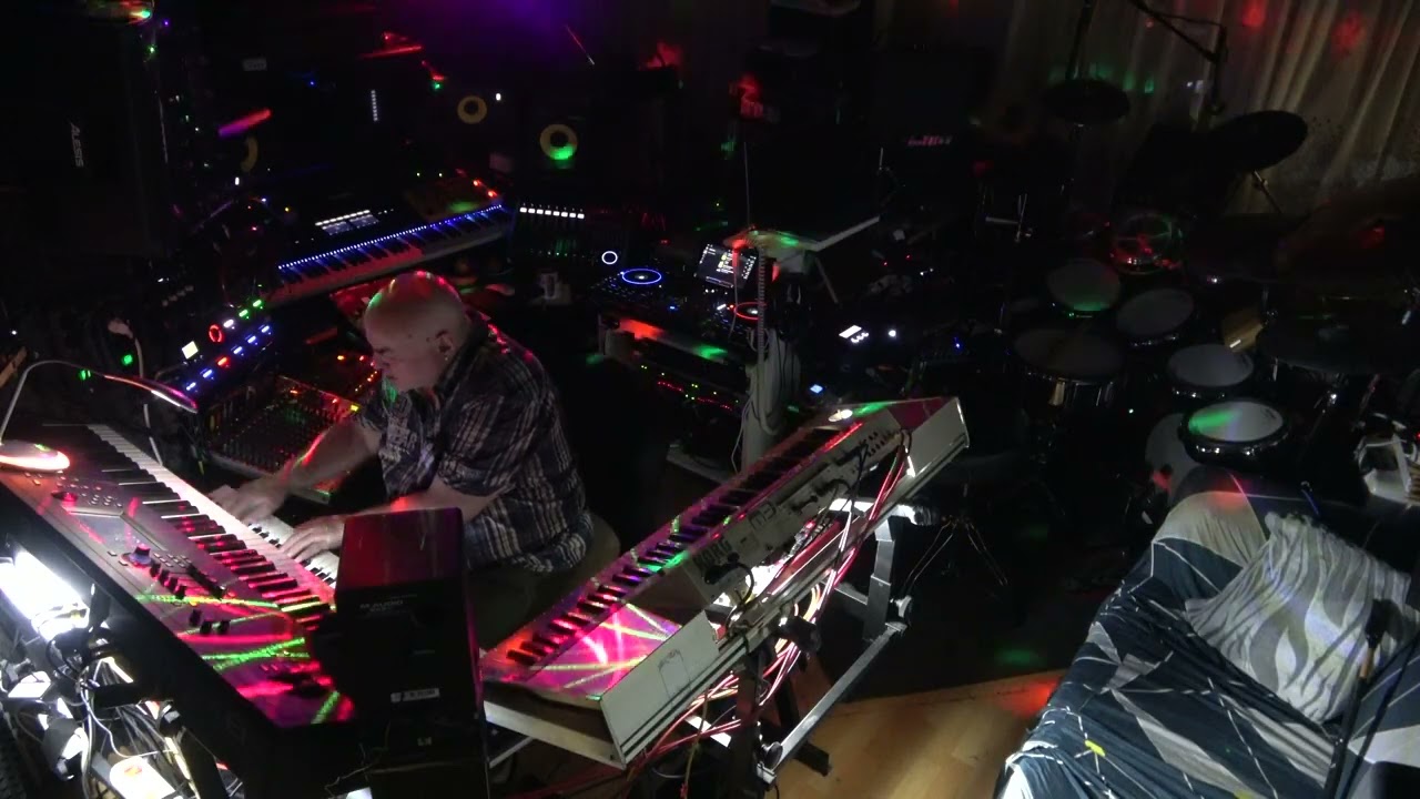CHILLHANGER-Mother my beloved angel (studio live session)
