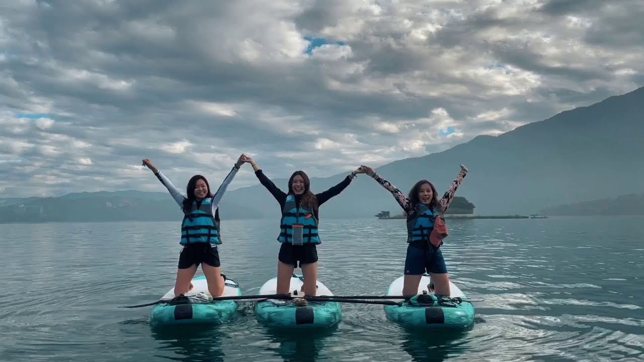 December//2020. stand up paddling in the middle of TAIWAN !!! #sistertrip #taiwan 2020你可以這樣玩✨