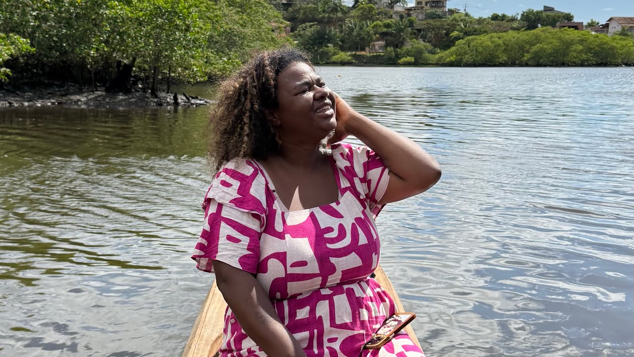 COMPRAMOS UMA CANOA PRA PESCAR