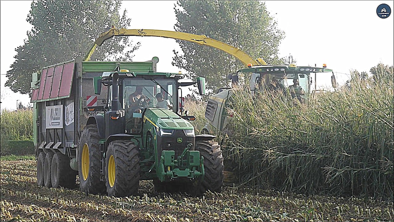 JD | 9700i - 1 8R & 3 6R | Fattorie Novella Sentieri - Trinciato mais 2023