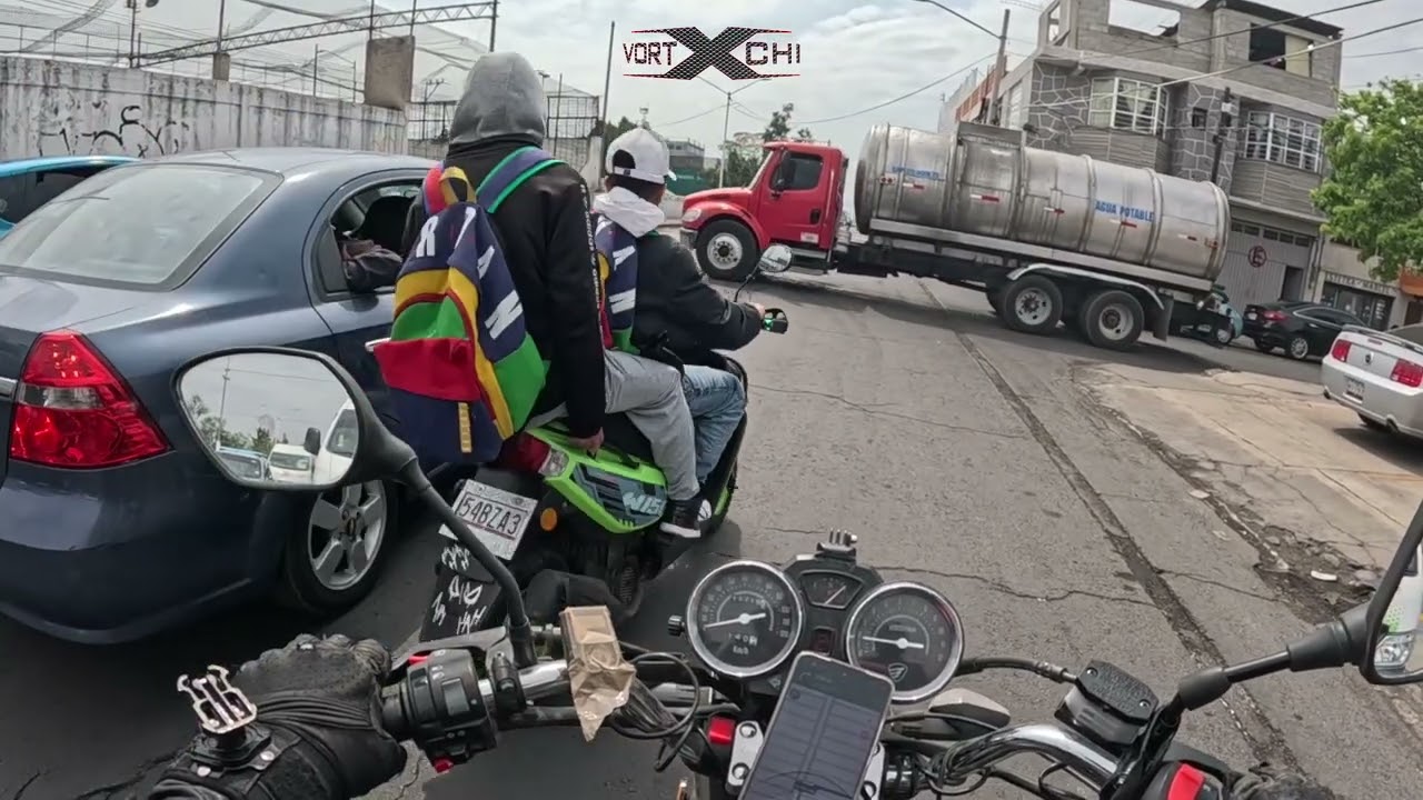 Llevando pedidos del UBER -  Vortxchi