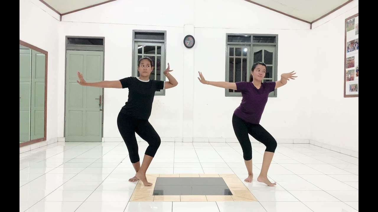 Latihan Tari Puspanjali (Puspanjali Dance Practice) - Balinese Dance