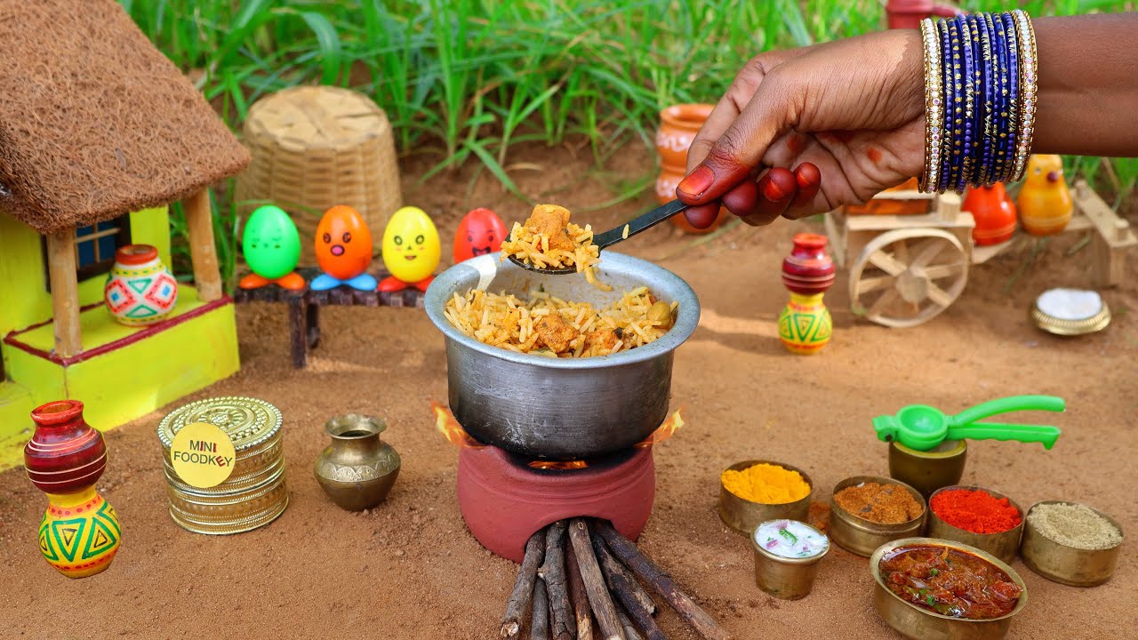 World Famous Chicken Dum Biryani + Tasty Chicken Curry | Mini Foodkey