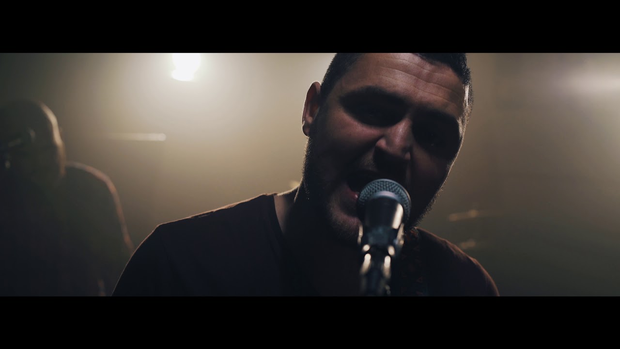 INTERÉS VARIABLE - A Medio Gas (Videoclip oficial)