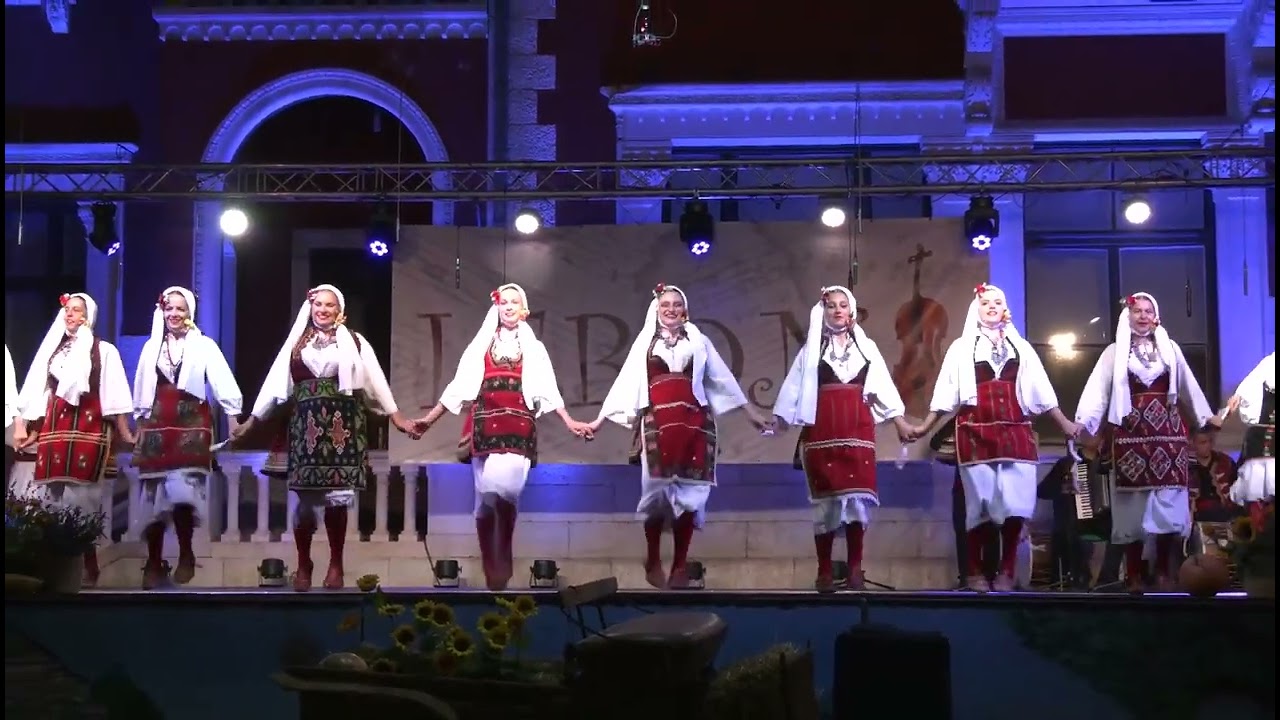 Folk ensemble 