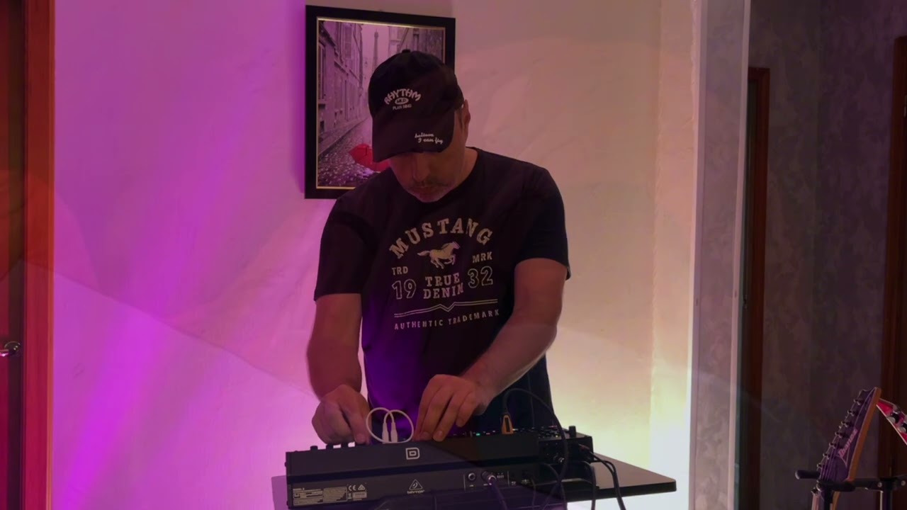 Elektron Oktatrack ambient JAM