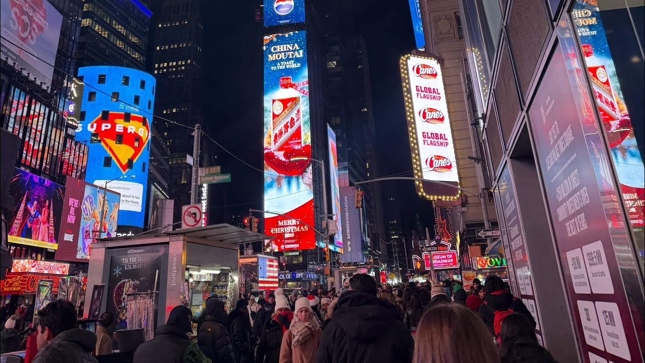 New York City at Night Feels Unreal 🇺🇸 Times Square Walk