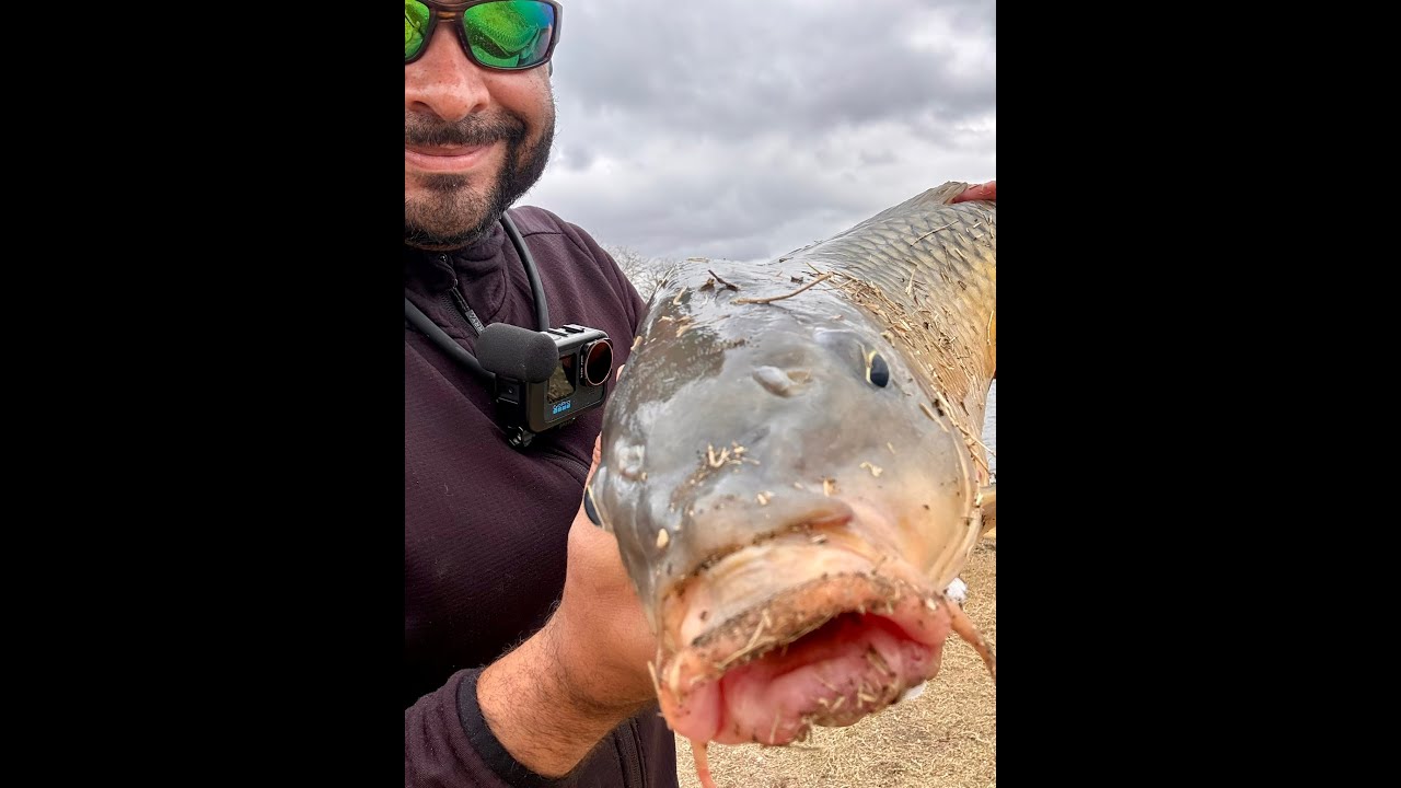 FIRE Carp Bite At Braunig Lake | How to Mix Pack Bait