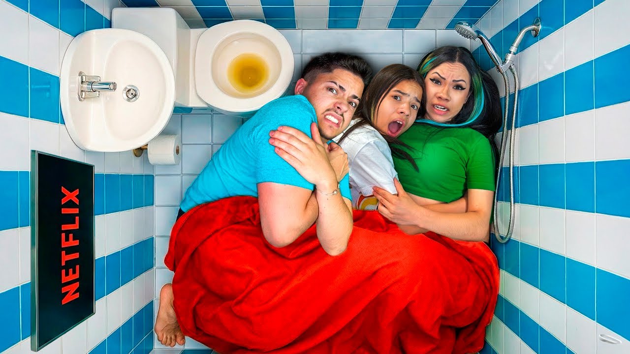 PASSAMOS A NOITE NO BANHEIRO DA CASA NOVA !