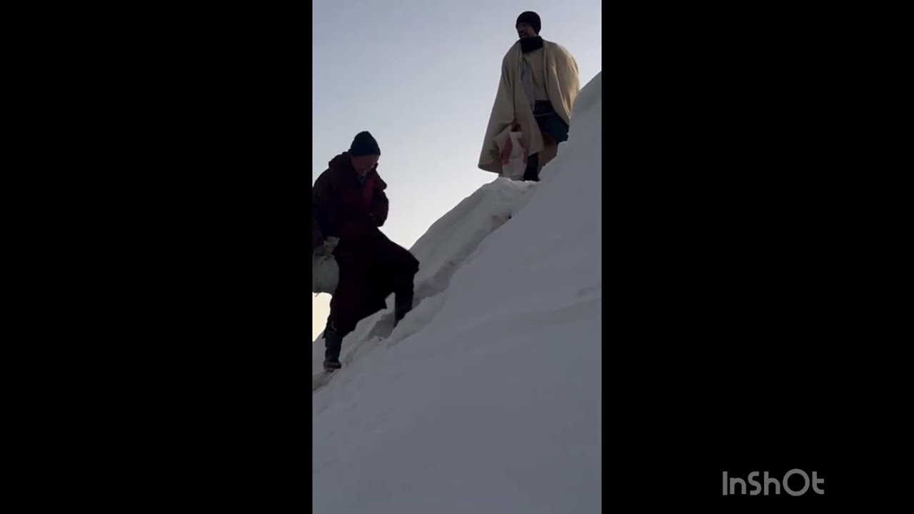 خالد العليان ورشيد في جبال الأطلس مع خربوشة الموت ديال ضحكً😂😂😂😂😂😂😂😂😂😂
