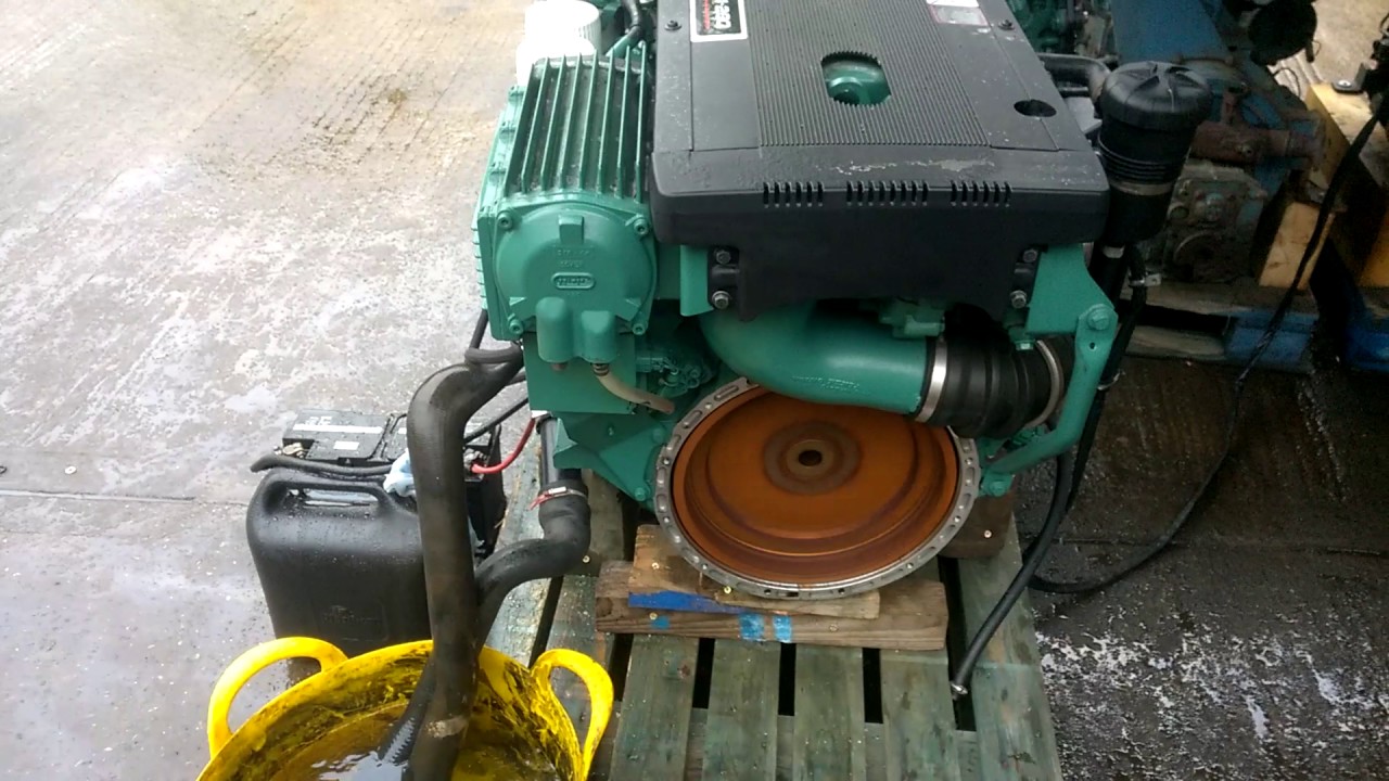 Volvo Penta D4-260 Demo Run Out Of Boat