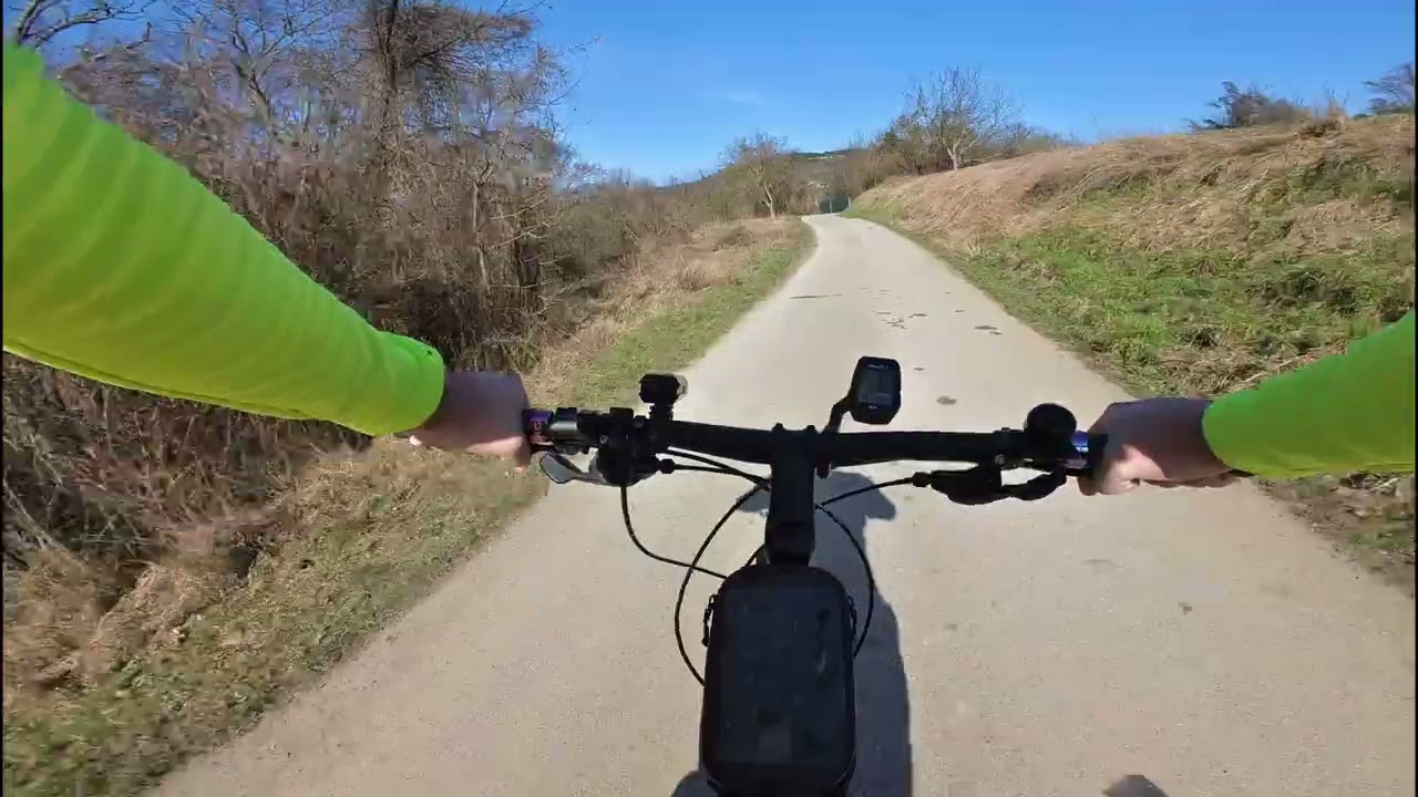 Hlohovec Jalšové s kamerou