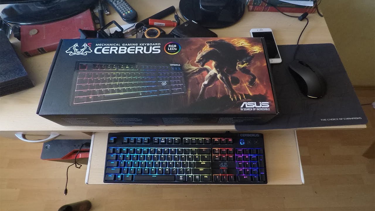 CE TASTATURA SMECHERA AM PRIMIT!!