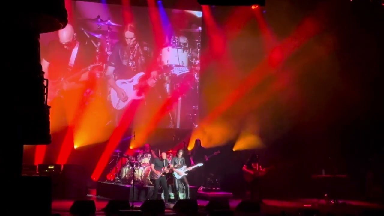 Joe Satriani & Steve Vai - Enter Sandman (04/07/2024)