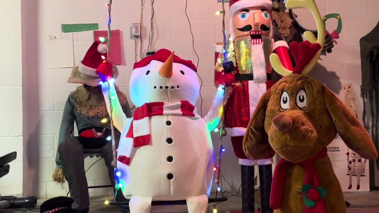 My full 2025 Christmas animatronic collection 
