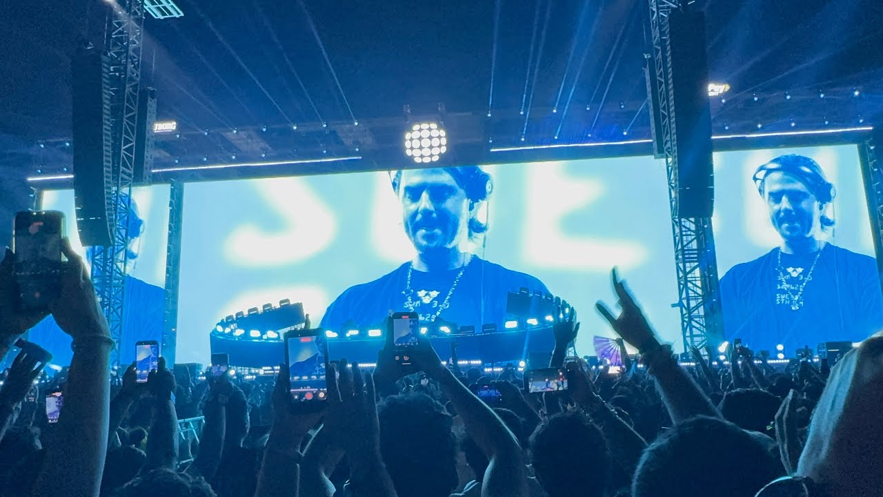 Axwell -[NEW SONG]- Turns you ON!