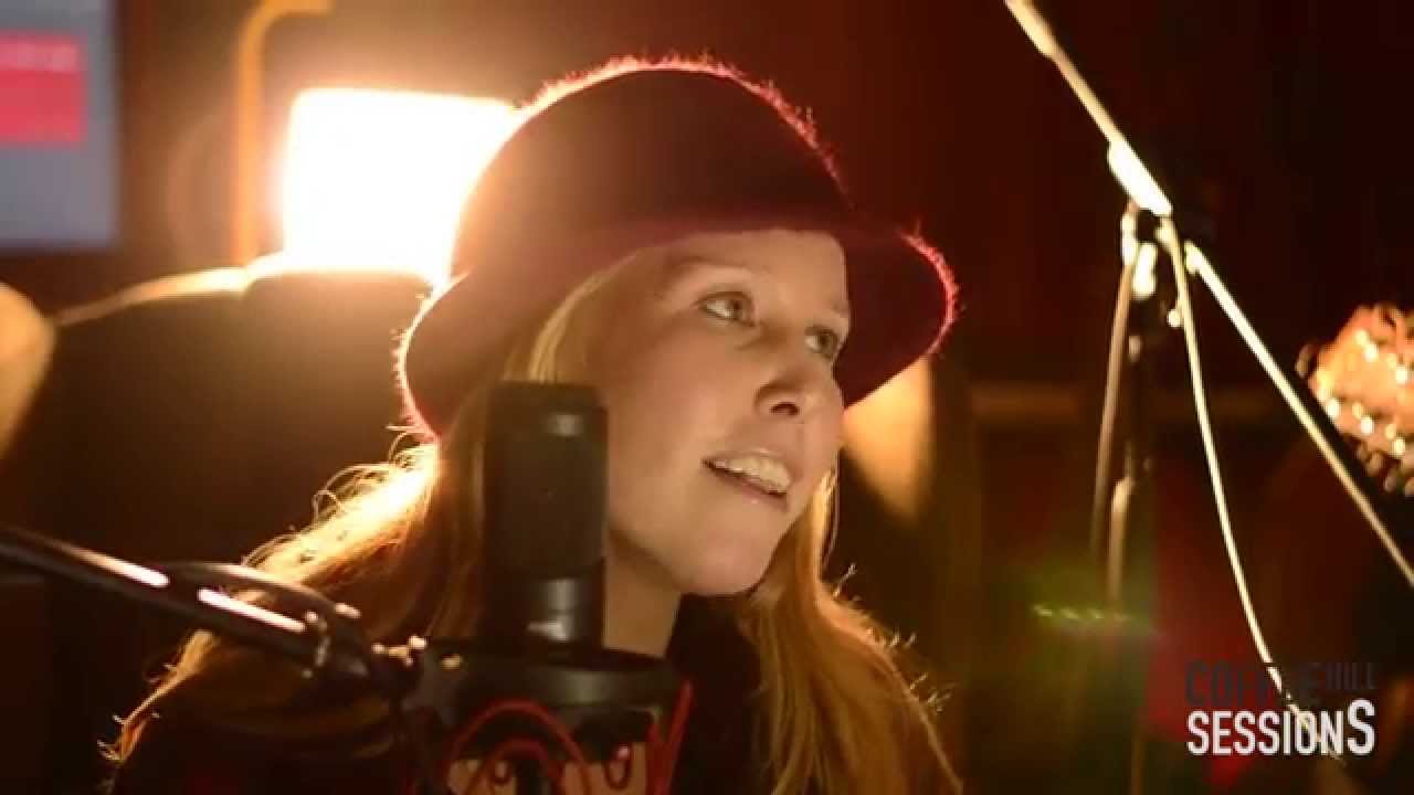 Emily Cavanagh - We Were Young \\ Coffee Hill Sessions