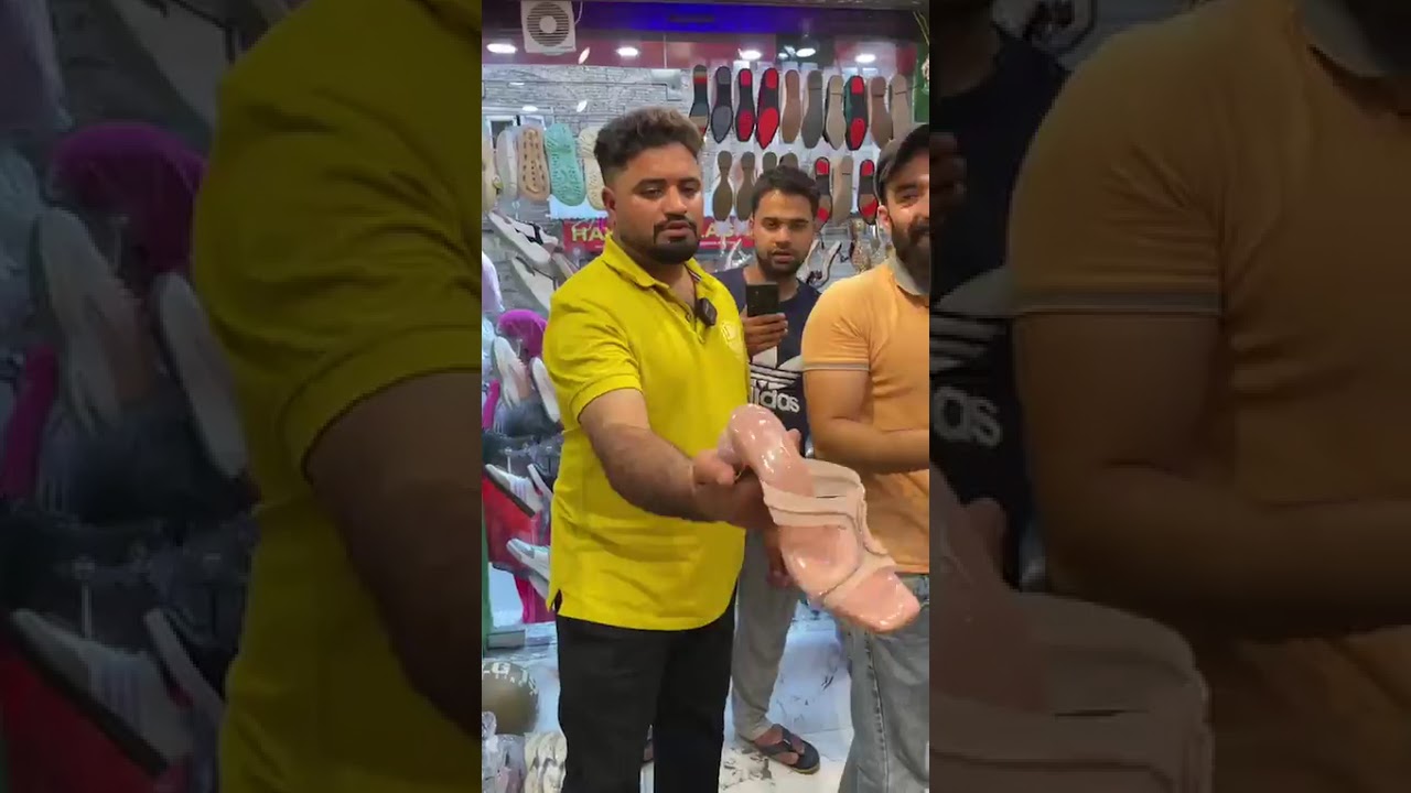 9149948337 (1000) 10 pices THE SHOE BUX ADDRESS: CHINKRAL MUHALLA HABA KADAL NEAR MASJID USMANIA