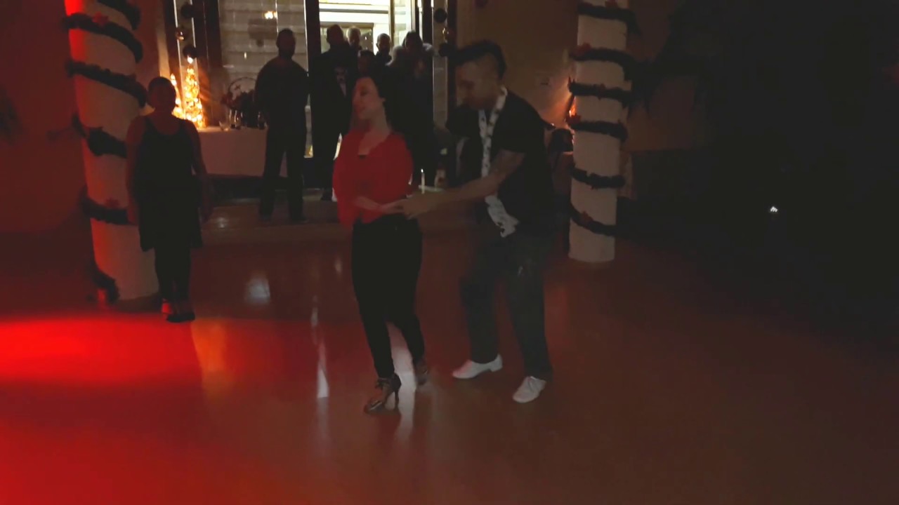 Salsa Social Dancing: Alexandros Y Andria~ Idilio - *Hugo Castellanos* [Cyprus Salsa Unite!]