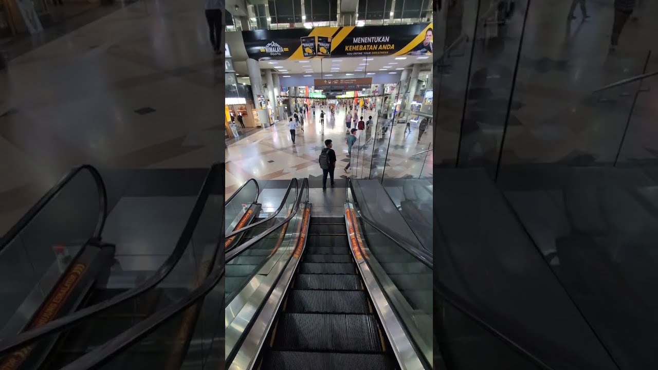 モノレールKLセントラル駅からKLセントラル駅（KLIAエクスプレス改札）まで