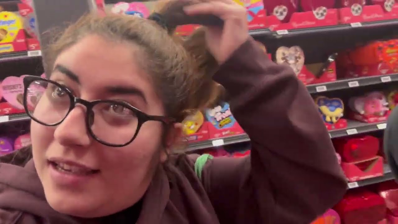 Day in the Life of Pepperoni | VLOG 3 ~ I love my job 2
