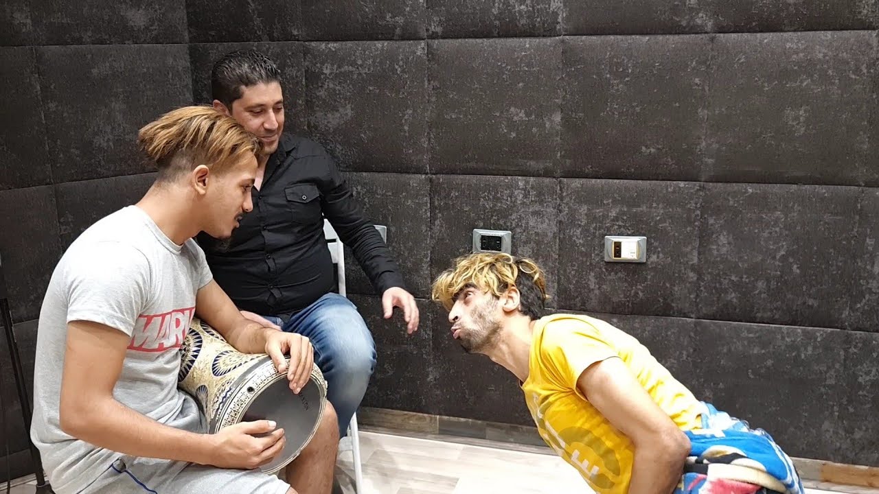 فين الحجرين عايز اصطبح مش قدر العربي كركور هتموت ضحك 🤣🤣🤣🤣🤣🤣🤣