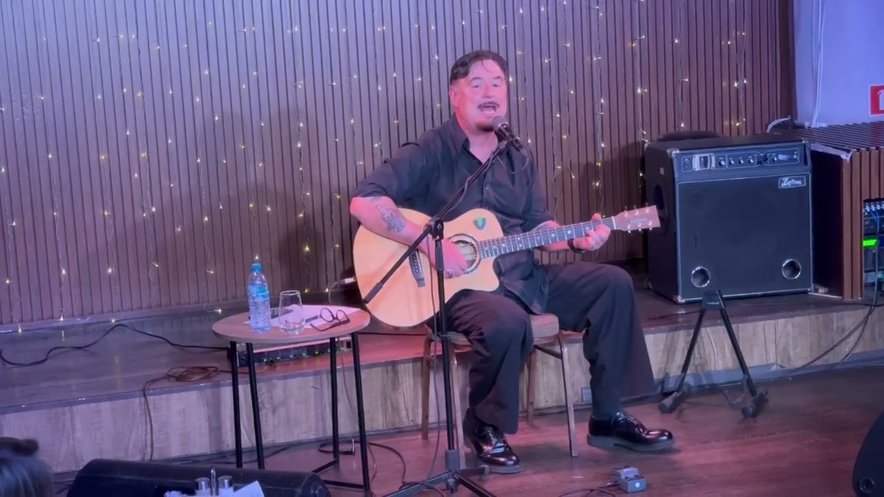 Максим Леонидов. 