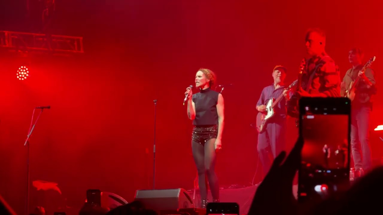 My Favourite Game - The Cardigans 2/6/2025 @ Pepsi  Center CDMX