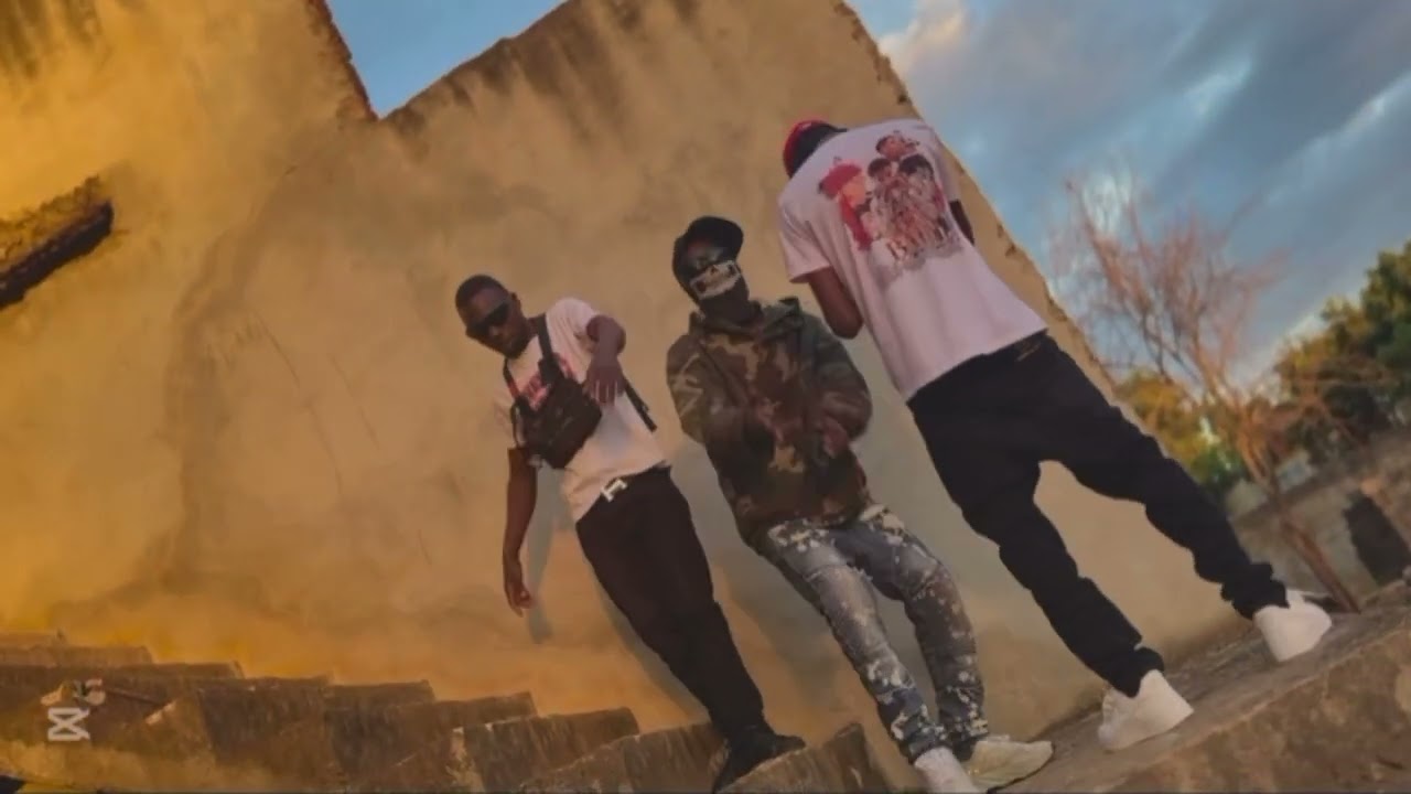 Marlon x Young Jhelf_-_As ruas não mentem (vídeo oficial)