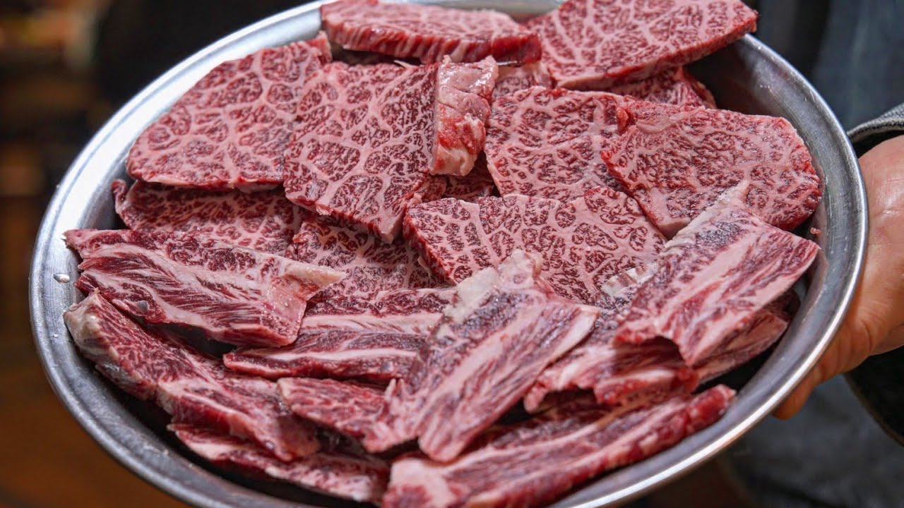 꽃갈비살을 미친 가격에 파는 갈비살 집을 찾았습니다.