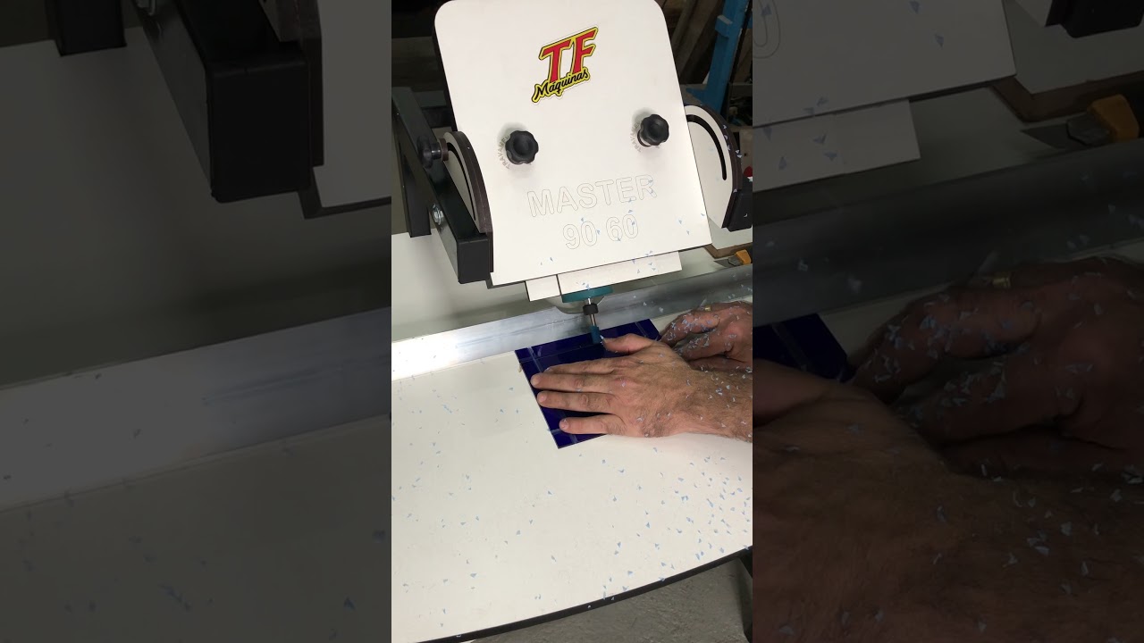 Mesa de Tupia Master 90 60