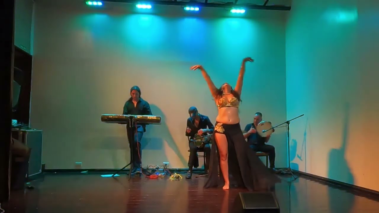 Akdeb Alek junto a Gastón Chaade Erika princess dance 