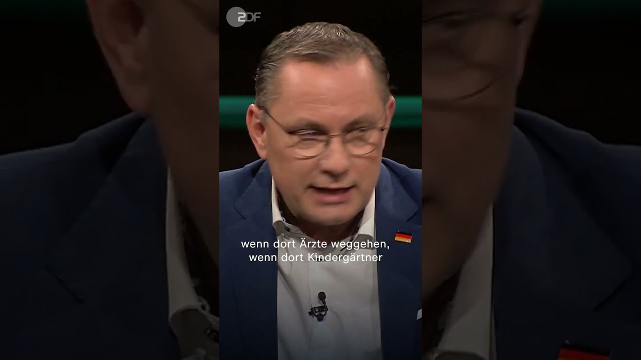 AfD-Chef holt 