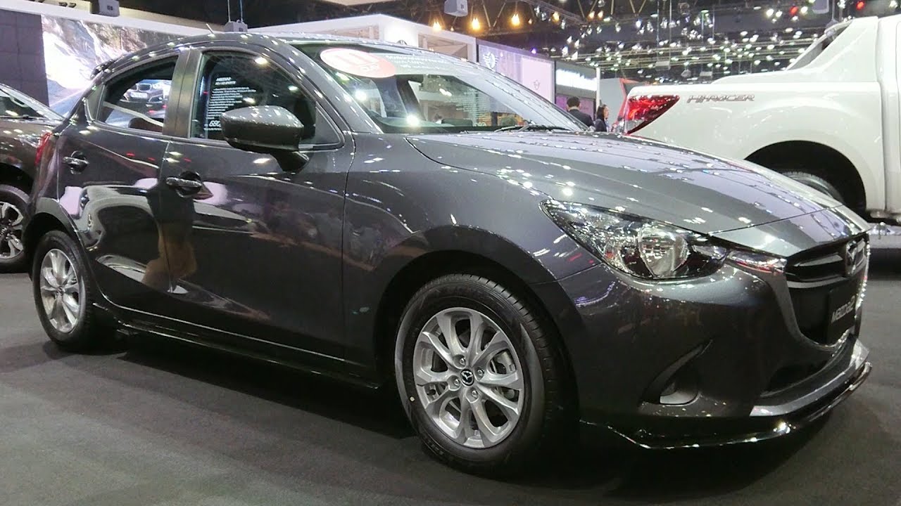 2019 Mazda 2 Hatchback 1.5 Skyactiv (DJ) / In Depth Walkaround Exterior & Interior