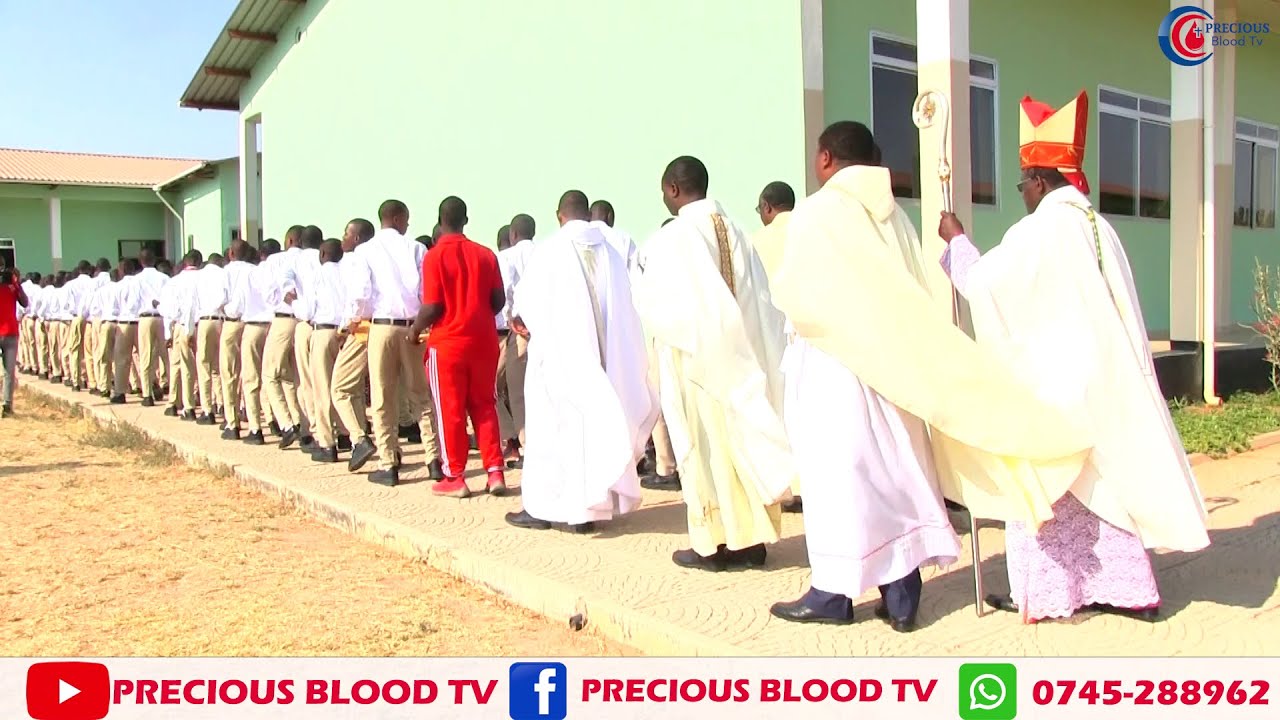 SHANGWE LA WAHITIMU KIDATO CHA 4 JOHN MERLINI HIGH SCHOOL DODOMA