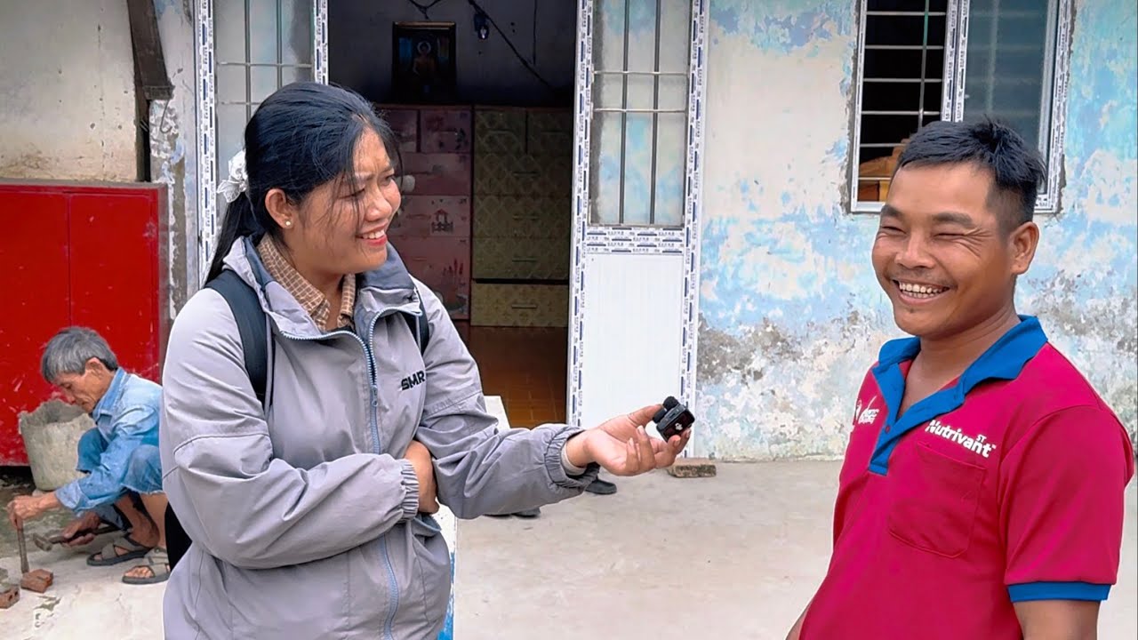 Bất ngờ Xuân chồng Thảo thăm hoàn cảnh chị Huyền đông con gặp được ông chồng tíu lâm nói hết luôn 
