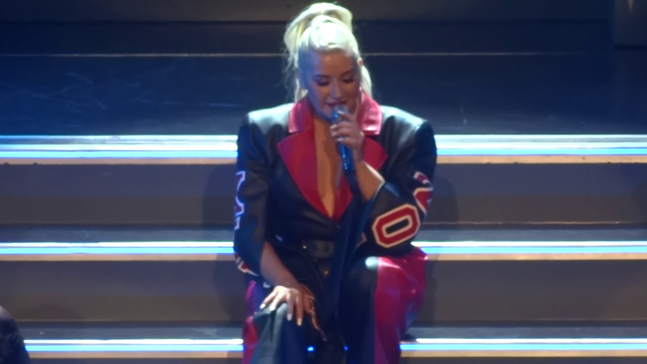 Christina Aguilera - What a Girl Wants + Come On Over + Keep On Singin' My Song 2018-10-27