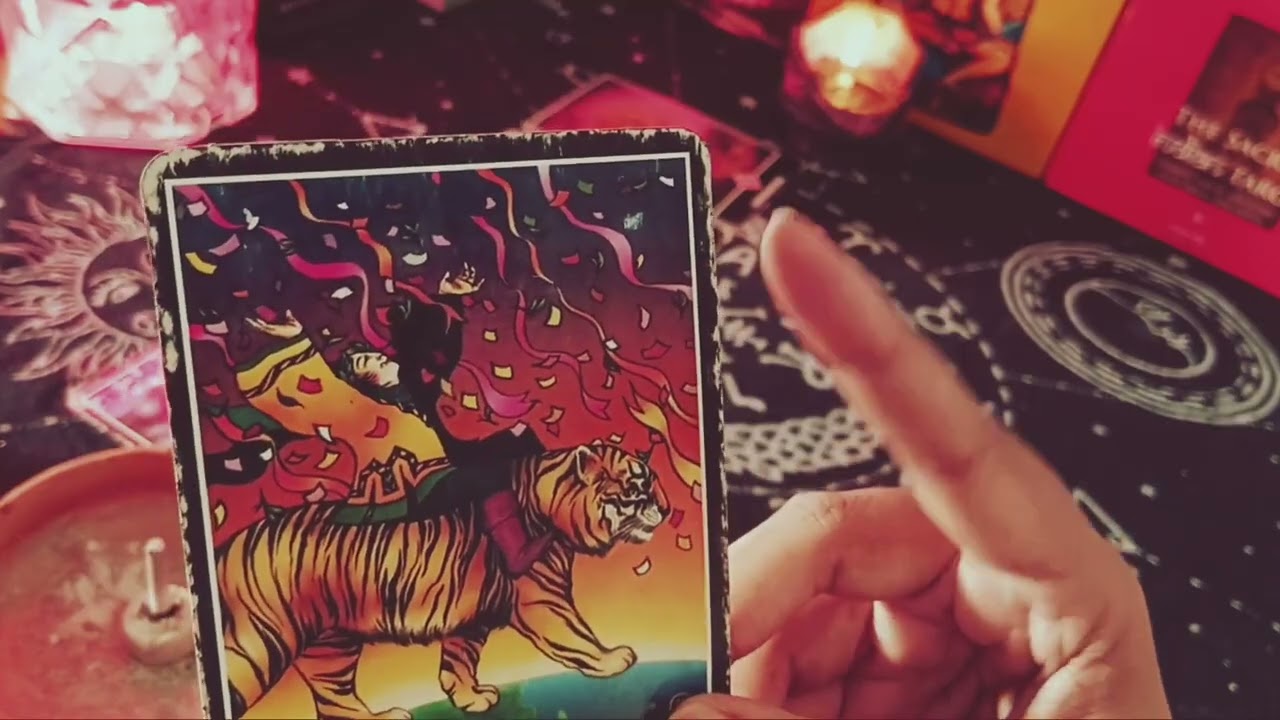 Hindi Tarot❤️ OMG! Someone is Back || Please Sit Down For This ||