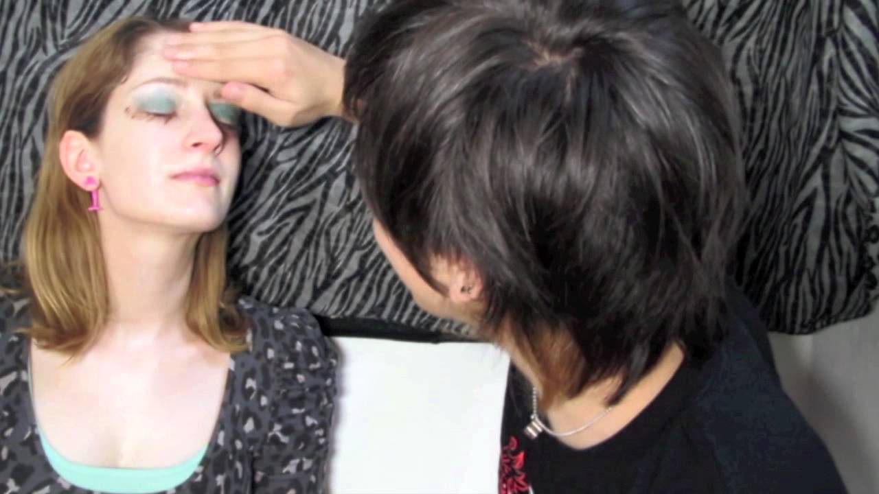 彼氏にメイクしてもらった My Boyfriend Does My Makeup