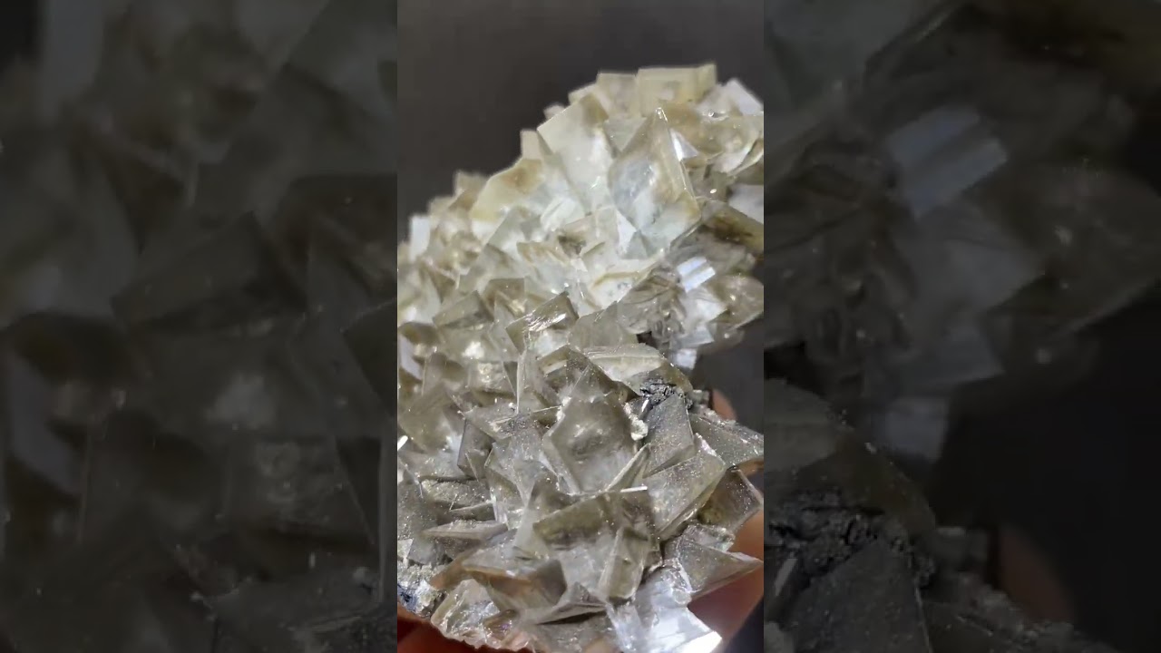 Lustrous Chisel Shaped Barite Crystals - DallasStoneworks.com #barite #crystals #minerals