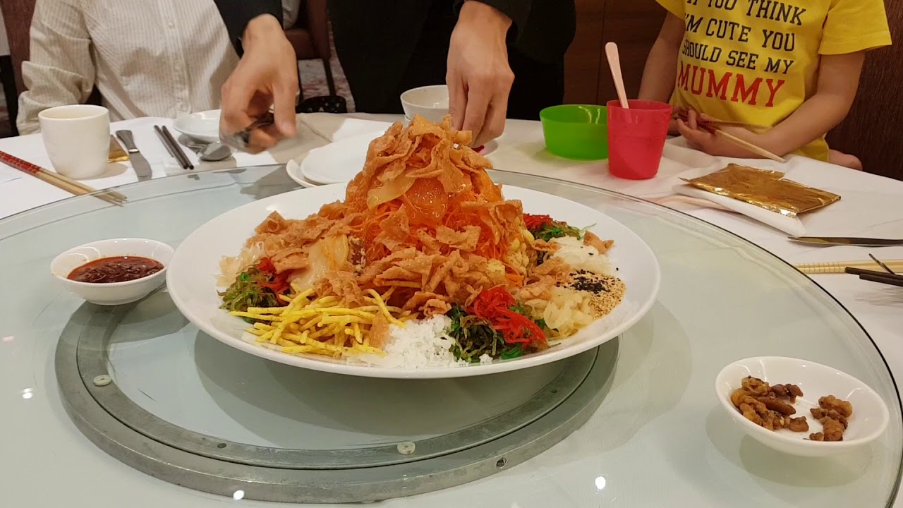 Peach Garden @ Thomson Plaza: Lunar New Year Special Menu 2018 - Sliced Abalone and Salmon Yu Sheng