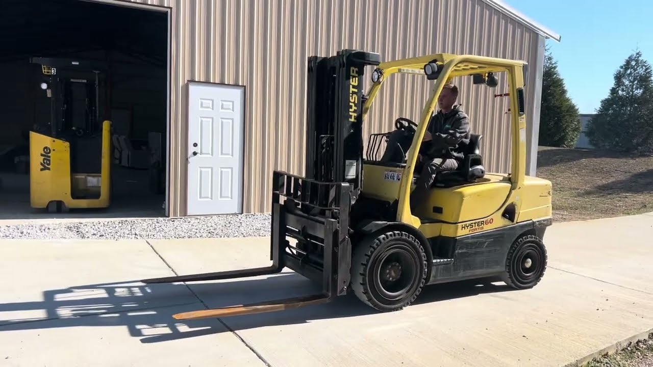 Lot 27 - 2006 Hyster Forklift