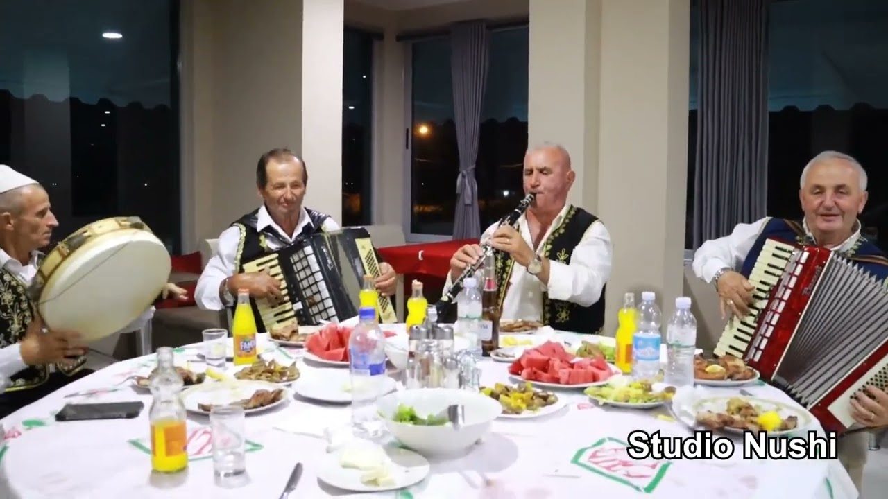 99% e njerëzve nuk e përfundojnë dot pa u ngrit! Vasil Ziu Sokrat Cuni Peco Kola Mihal Gjoka