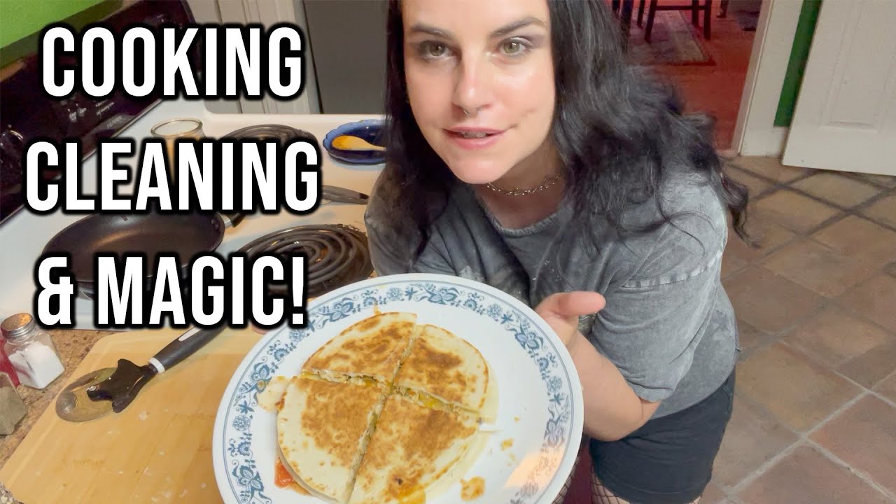 keto quesadillas + decor tour + house cleansing & blessing spell  ~ daily vlog