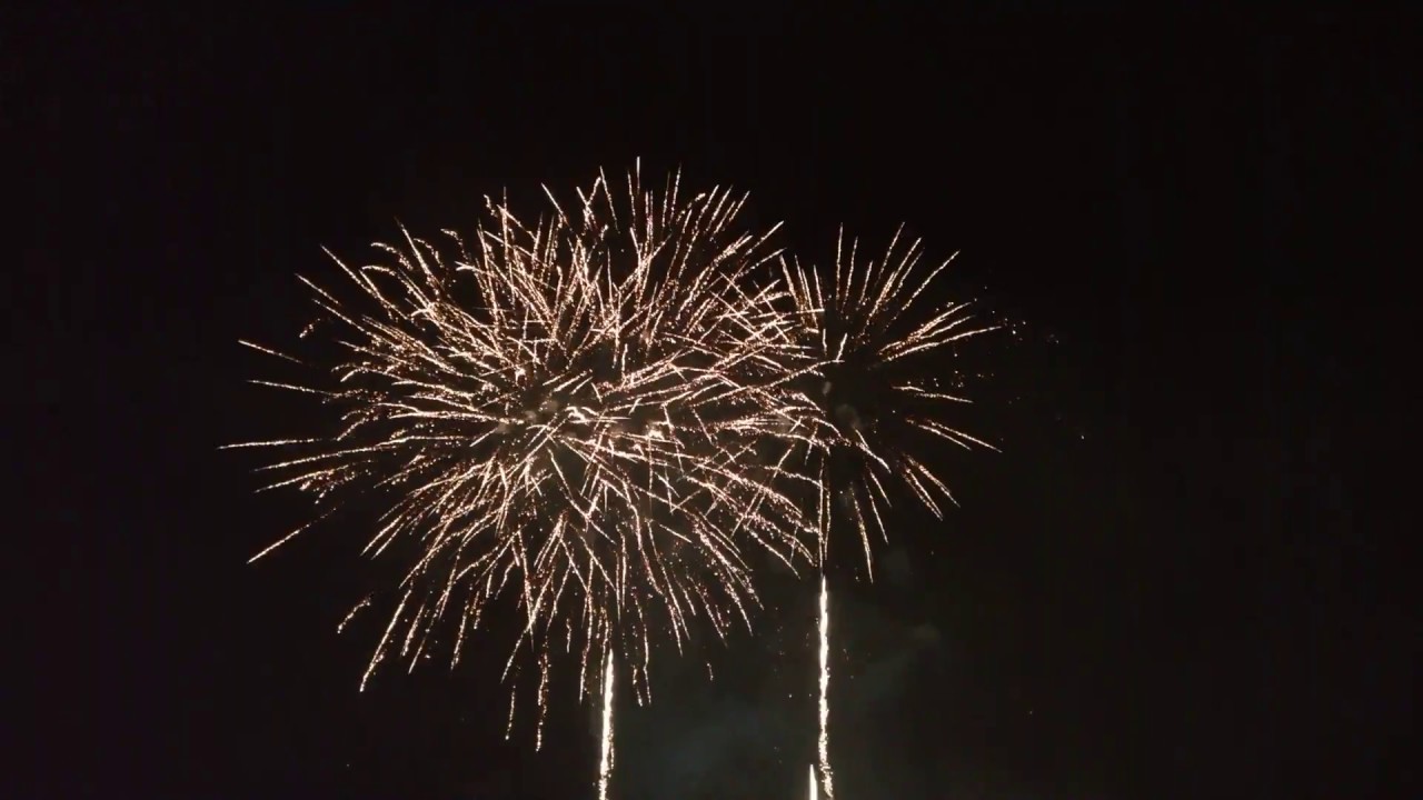 Suriname Fireworks Show By Carline - Royal 10th Anniversary At Royal Torarica- 2017-12-23